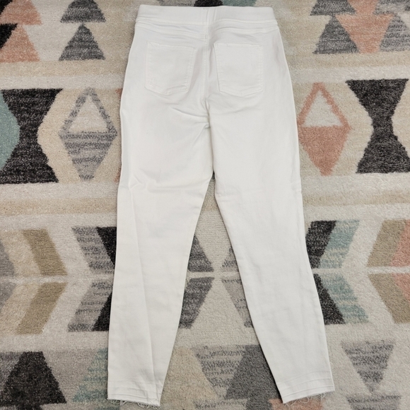 Spanx Distressed White Ankle Skinny Jeans Size Medium - Picture 10 of 11